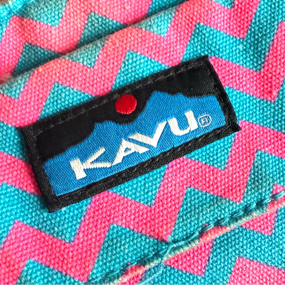 Kavu cross body bag